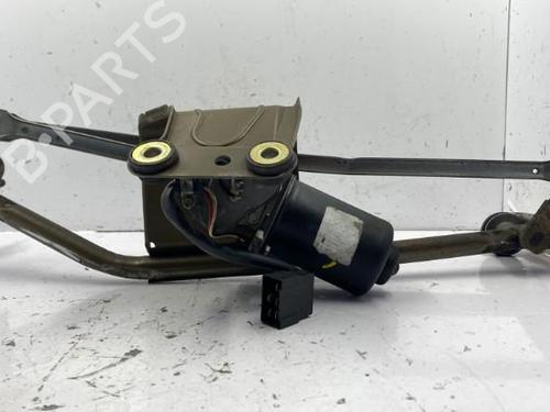 Used Front wiper motor MERCEDES-BENZ V-CLASS (638/2) V 220 CDI (638.294) (122 hp) 22843361
