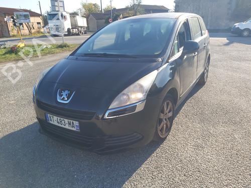 Brugte PEUGEOT 5008 (0U_, 0E_) 1.6 HDi (110 hp) 4310608