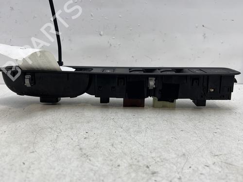 Left front window switch DACIA SANDERO III 1.0 TCe 90 | BP29515942I27 