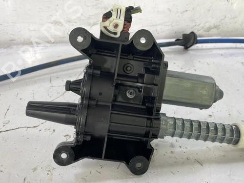 Electric handbrake PEUGEOT 5008 (0U_, 0E_) 1.6 BlueHDi 120 | BP22839826E5 
