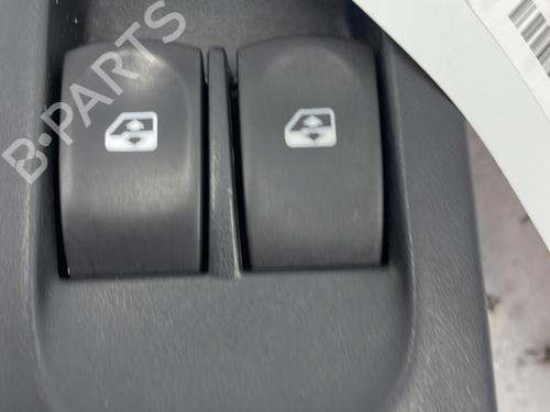 Left front window switch RENAULT MODUS / GRAND MODUS (F/JP0_) 1.2 (JP0C, JP0K, FP0C, FP0K, FP0P, JP0P, JP0T) | BP22842743I27 