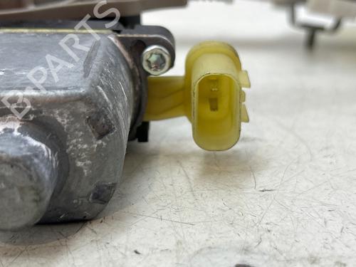 Lève-vitre arrière droit Lève-vitre arrière droit KIA STONIC (YB) 1.0 T-GDi (120 hp) 35886769 35886769