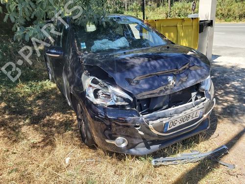 Brugte PEUGEOT 208 I (CA_, CC_)  1.2 VTI 82  4911405