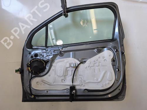 Used Right front door Right front door 37169640 37169640
