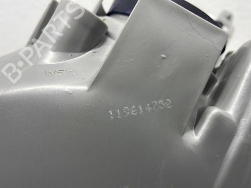 Right headlight TOYOTA YARIS (_P1_) 1.4 D-4D (NLP10_, NLP10R) | BP32313744C29