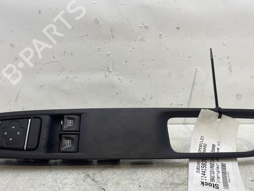 Used Left front window switch RENAULT CLIO IV (BH_) 0.9 TCe 90 (BHNF, BHMA, BHMH, BHJK, BHJR) (90 hp) 30088395