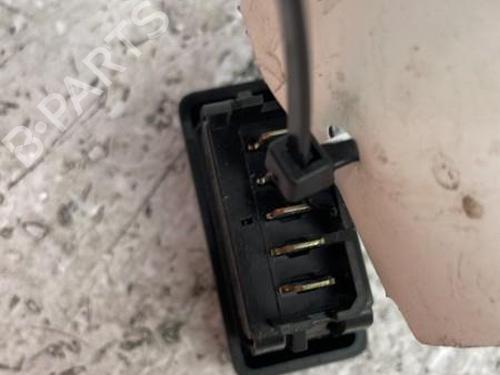 Used Right front window switch Right front window switch DACIA LOGAN (LS_) 1.6 (LS0B, LS0D, LS0F, LS0H) (87 hp) 22838801 22838801