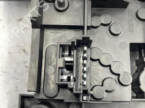 Lamp holder RENAULT MEGANE I (BA0/1_) 1.9 dTi (BA08, BA0N) | BP22831575L10 