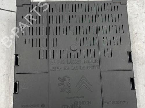 Used Fuse box PEUGEOT 308 I (4A_, 4C_) 1.6 HDi (109 hp) 22831553