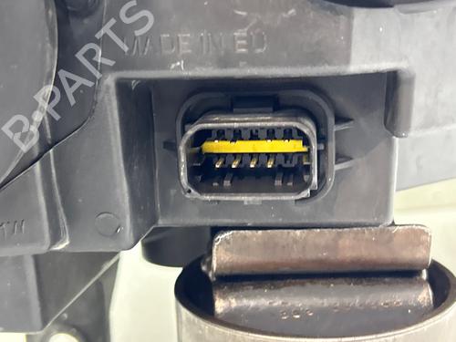 left-headlight-peugeot-partner-tepee-2008-39979505 main image