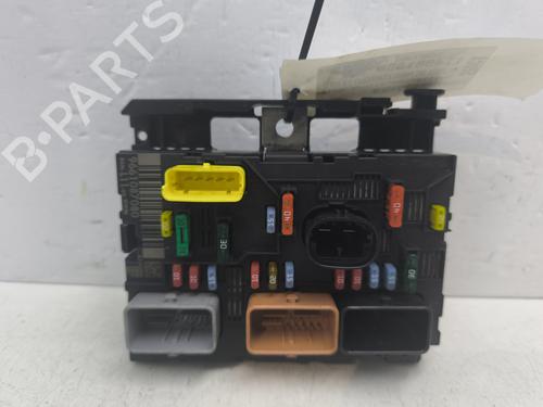 Used Fuse box PEUGEOT 307 CC (3B) 2.0 HDi 135 (136 hp) 30601247