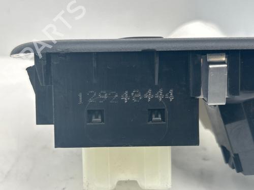 Left front window switch RENAULT MASTER III Platform/Chassis (EV, HV, UV) 2.3 dCi 145 FWD (EV0E, EV0F, HV0E, HV0F, UV0E, UV0F,... | BP37472416I27 - Image 3
