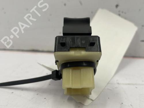 Used Right rear window switch Right rear window switch RENAULT CLIO IV (BH_) 0.9 TCe 90 (BHNF, BHMA, BHMH, BHJK, BHJR) (90 hp) 22840539 22840539