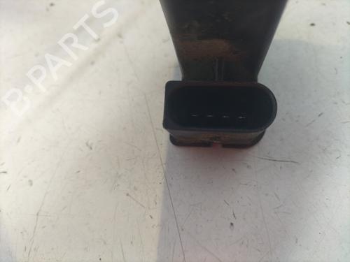 Used Electric handbrake Electric handbrake PEUGEOT 308 II (LB_, LP_, LW_, LH_, L3_) 1.2 THP 130 (131 hp) 28440890 28440890