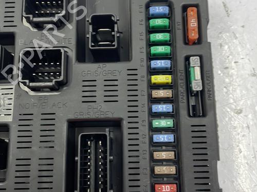 Fuse box CITROËN C3 I (FC_, FN_) 1.6 16V HDi | BP22842228E1 