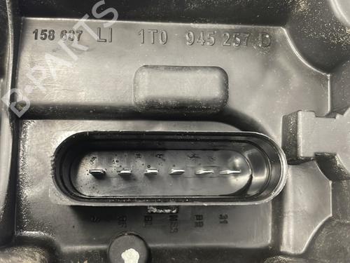 Left taillight VW TOURAN (1T1, 1T2) 1.9 TDI | BP22847593C34 