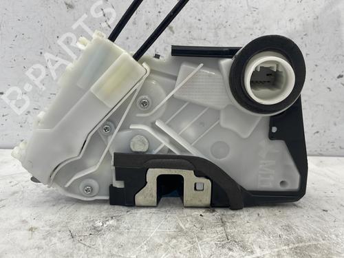 Front right lock TOYOTA YARIS (_P13_) 1.5 Hybrid (NHP130_, NHP130) | BP24571285C97 