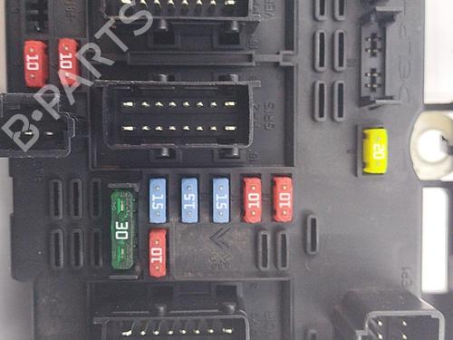 Used Fuse box Fuse box PEUGEOT 206 Hatchback (2A/C) 1.4 i (75 hp) 22819657 22819657