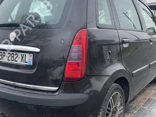 Used Parts LANCIA MUSA (350_) 1.4 (350.AXA11, 350.AXA1A) 2360859