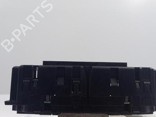 Used Climate control Climate control VW PASSAT B5.5 Variant (3B6) 1.9 TDI (130 hp) 22824921 22824921