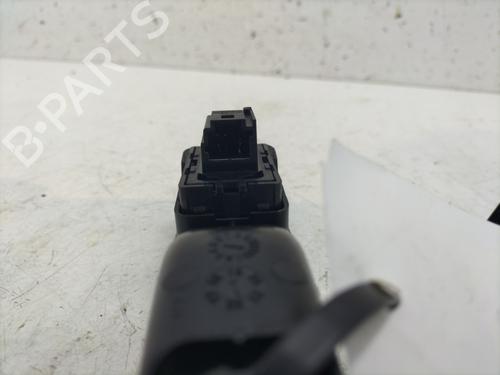 Used Right rear window switch Right rear window switch RENAULT CAPTUR II (HF_) TCe 130 (HFMF) (131 hp) 27598666 27598666