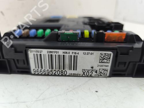 Used Fuse box Fuse box CITROËN C3 Picasso (SH_) 1.6 VTi 120 (120 hp) 27404016 27404016