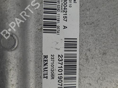 Used Engine control unit (ECU) RENAULT CLIO III (BR0/1, CR0/1) 1.2 16V (BR02, BR0J, BR11, CR02, CR0J, CR11) (75 hp) 22824467