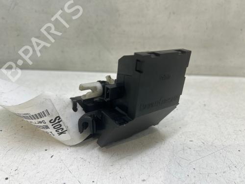 tailgate-lock-mercedes-benz-c-class-w203-2000-2001-2002-2003-2004-2005-2006-2007-40516198 main image