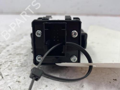 Used Switch Switch PEUGEOT 5008 (0U_, 0E_) 1.6 BlueHDi 120 (120 hp) 22839686 22839686