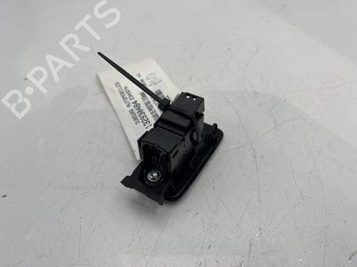 Right front window switch JAGUAR XE (X760) 2.0 D AWD | BP39422695I26 - Image 2