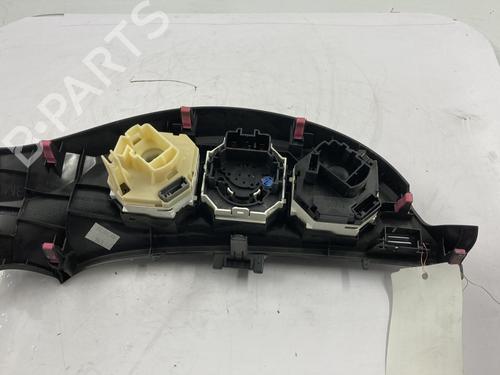 Climate control TOYOTA YARIS (_P13_) 1.0 (KSP130_, KSP130) | BP22816916I5 