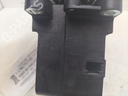 Gear lever PEUGEOT 308 II (LB_, LP_, LW_, LH_, L3_) 2.0 GT BlueHDi 180 | BP29834020M90