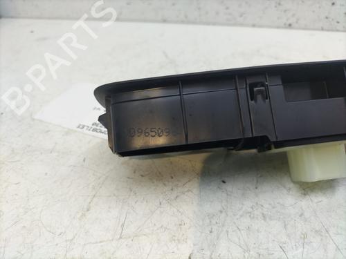Used Right front window switch Right front window switch 38921598 38921598