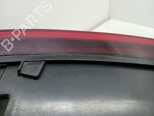 right-tailgate-light-renault-megane-iv-hatchback-b9amn_-2015-36571588 main image