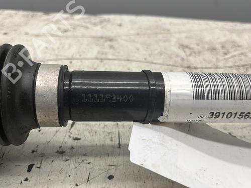 Left front driveshaft RENAULT KADJAR (HA_, HL_)  | BP29438638M38 