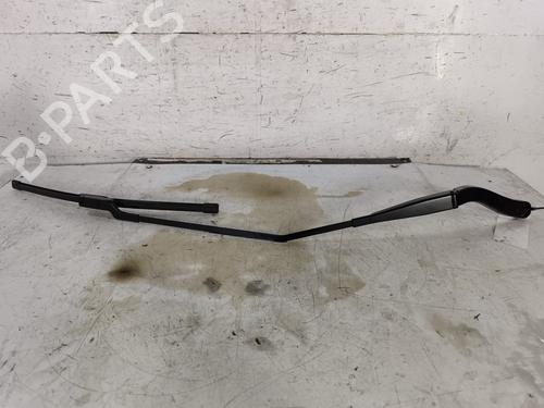 Used Front windshield wiper arm RENAULT TRAFIC III Van (FG_) [2014-2025]  25700493