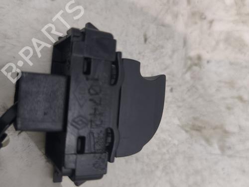 Used Right rear window switch Right rear window switch RENAULT MEGANE III Grandtour (KZ0/1) 1.5 dCi (86 hp) 26689354 26689354