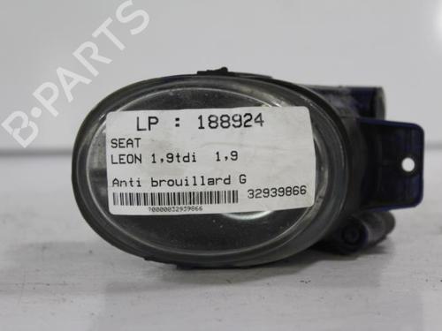 Feu de brouillard avant gauche SEAT LEON (1M1) 1.9 TDI (110 hp) 22813981