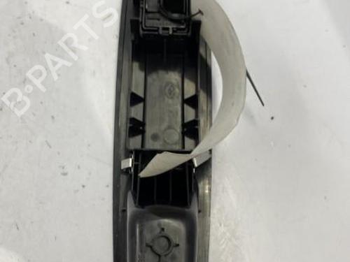Used Right front window switch RENAULT MEGANE III Grandtour (KZ0/1) 1.5 dCi (86 hp) 22833334