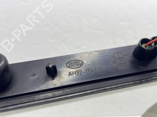 Used Third brake light Third brake light LAND ROVER RANGE ROVER SPORT I (L320) 3.0 D 4x4 (211 hp) 33234593 33234593