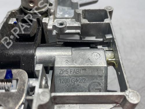 Used Front left exterior door handle Front left exterior door handle PEUGEOT 2008 I (CU_) 1.5 BlueHDI 120 (120 hp) 28440923 28440923