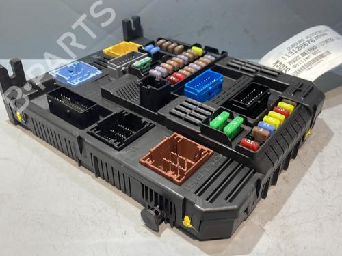 Fuse box PEUGEOT 3008 II SUV (MC_, MR_, MJ_, M4_) 1.2 THP/ PureTech 130 (MRHNSM, MRHNSU, MRHNSJ, MRHNYW,... | BP29515914E1 