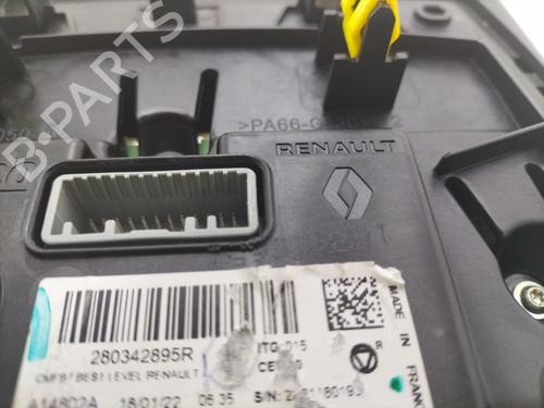 display-monitor-renault-captur-ii-hf_-2020-27296467 main image