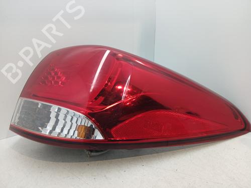 Used Right taillight KIA CARENS IV 1.7 CRDi (116 hp) 30045815