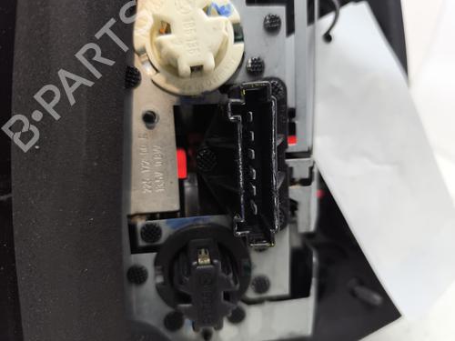 right-taillight-mercedes-benz-m-class-w164-2005-2006-2007-2008-2009-2010-2011-2012-27512350 main image