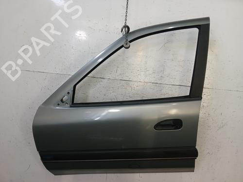 Used Left front door RENAULT SAFRANE II (B54_) 2.2 dT (B54G) (113 hp) 32184492
