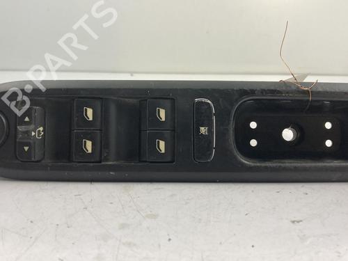 Used Switch Switch PEUGEOT 407 SW (6E_, 6D_) 1.6 HDi 110 (109 hp) 22817882 22817882
