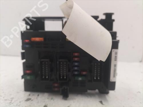 Used Fuse box PEUGEOT 206 Hatchback (2A/C) 1.4 16V (88 hp) 22845210