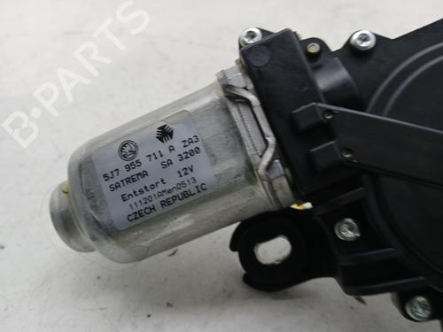 Ruitenwissermotor achter SKODA ROOMSTER (5J7) 1.6 TDI | BP29894324M102