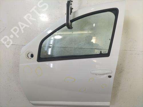 Porta anteriore sinistra DACIA SANDERO 1.2 16V LPG (75 hp) 31987960